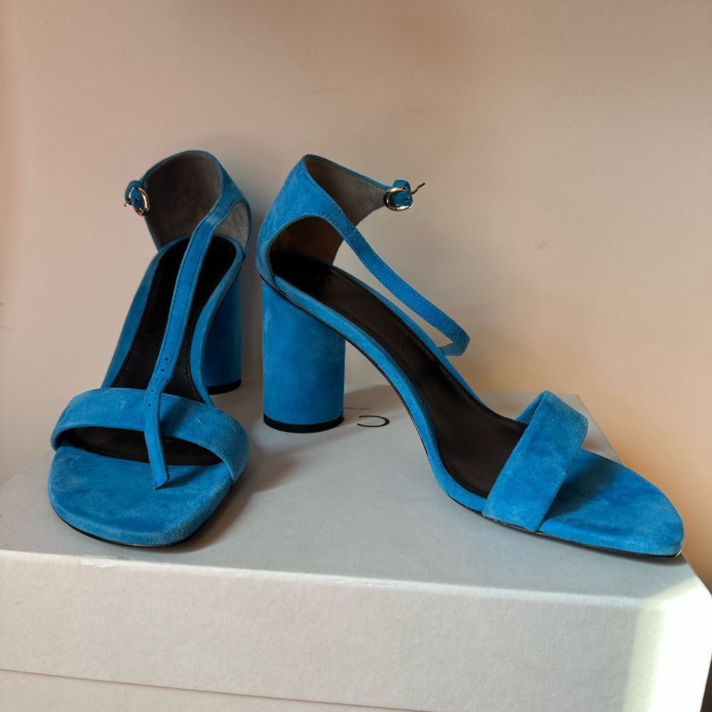 CO Designer Blue suede Heels